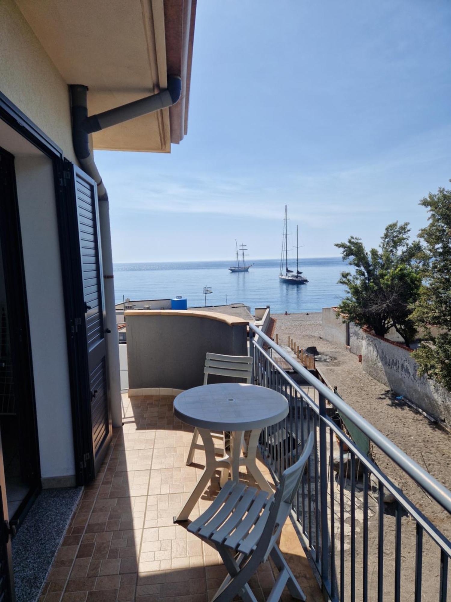 Santanna Beach House - Fondachello-Apartments Com Mascali Exterior foto